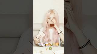 eating fancam soyeon 🥃🌭mukbang mse soyeongidle fancam [upl. by Alamak506]