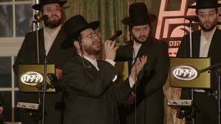 Hershy Weinberger Singing at the Reb Meir Baal Haneis Dinner in Lakewood  The Lakewood Scoop [upl. by Enyrat]