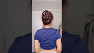 High claw clip bun hairstyle ✨bunhairstyle bun longhair naturalhairstyles hairinspo hairbun [upl. by Nero]