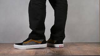 VANS BMX OLD SKOOL COURAGE ADAMS BLACKGOLDEN BROWN ON FEET [upl. by Josias]