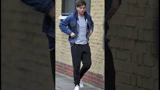 Louis Tomlinsons street style onedirection louistomlinson streetstyle style shorts viralvideo [upl. by Simpson]