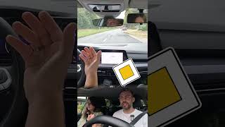 Daran erkennst du INNERORTS an der Kreuzung😌 shorts führerschein fahrschule fahrprüfung dashcam [upl. by Calan]