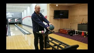 How to properly squeeze andor release a bowling ball [upl. by Barbaresi]