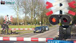 Spoorwegovergang Heeze NB 😍4K😍 Dutch railroad crossing [upl. by Sander61]