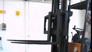 STILL STILL R6040 Electric forklift [upl. by Netfa]