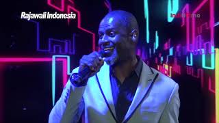 Brian McKnight  Morning  HITMAN David Foster and Friends Live in Yogyakarta 2017 [upl. by Airtemed]