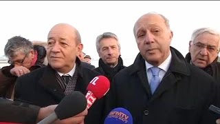 Laurent Fabius et JeanYves Le Drian sont au MontSaintMichel pour observer la quotmarée du sièclequot [upl. by Atiuqahc697]