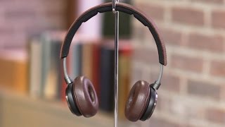 Bang amp Olufsen BeoPlay H8 Swanky Bluetooth headphones with a price to match [upl. by Cartwell]