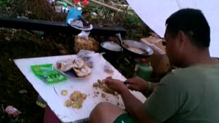 Grateful Filipino troops cook local cuisine for US Marines [upl. by Anir]