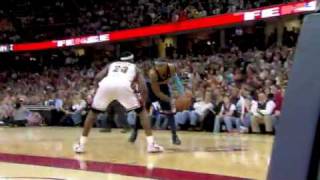 Carmelo Anthony sick spin move on LeBron February 18 2010 [upl. by Roman641]