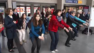 Chor flashmob Best of Gospel Were Going Down im Bahnhof Bruchsal  Heimattage Bruchsal  GCF [upl. by Solita665]