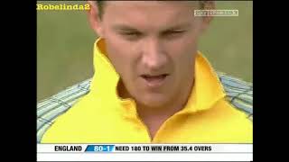 2004 Champions Trophy Michael Vaughan 86 vs Australia [upl. by Mab]