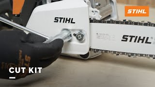 Zaaggarnituur van kettingzagen met zijdelingse kettingspanner vervangen  STIHL Cut Kits [upl. by Ashok]