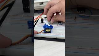 Circuito fácil para probar servomotores😁 PCBWay circuit circuitoselectronicos diy pcbdesign [upl. by Carlock431]