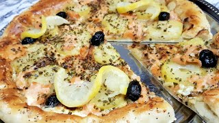 Pizza blanche au saumon fumé un régal💗بيتزا بلصوص البيضاء و سلمون المدخن [upl. by Hudnut400]