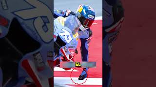 Por que hacen ESTO los PILOTOS de MOTO GP 🤔 [upl. by Anyt403]