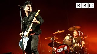 Green Day performs Boulevard of Broken Dreams at Reading Festival [upl. by Federica]