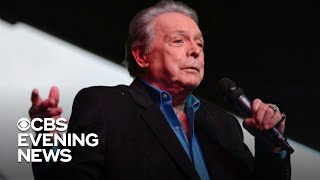 Country music star Mickey Gilley dead at 86 [upl. by Cudlip]