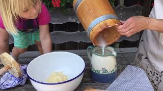 Alles in Butter – Buttern mit dem Butterfass Schwäbisches Bauernhofmuseum Illerbeuren [upl. by Munson]