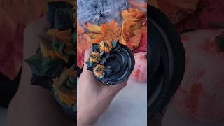 Two toned halloween rosette with adorable buttercream pumpkins using tip 4B halloweenhowto [upl. by Mlohsihc]