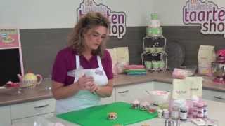 Cupcakes decoreren zelf cupcakes maken [upl. by Nahn]