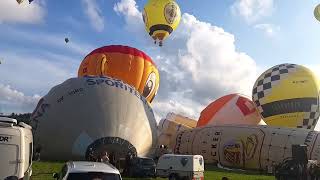 Warsteiner Montgolfiade Massenstart am 020923 WIM warsteiner montgolfiade Heißluftballon [upl. by Eidac235]