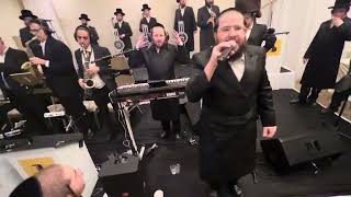 Avrumi berko on keys אורייתא amp Shea berko hit [upl. by Gerrie503]