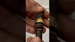 Replacing shower head cartridge howto plumber activeplumbing bathroom plumbing waterline [upl. by Derzon]