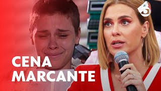 Carolina Dieckmann revela bastidores da cena em que raspa a cabeça  Altas Horas  TV Globo [upl. by Florry788]