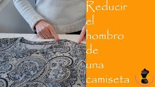 Reducir el hombro de una camiseta [upl. by Eicats]