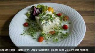 Obatzda mit Birne und Frühlingszwiebel und Brennesselpesto [upl. by Shiller]