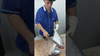 Queenfish  Amazing Knife Skills  How To Fillet Queenfish [upl. by Perceval257]