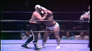 Mr Wrestling II vs Grappler II 111982 [upl. by Retsehc]