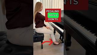 How to use the SUSTAIN pedal 🎹 piano [upl. by Sivle]