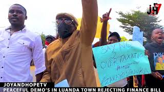 LUANDA GEN Z HAVING A PEACEFULL DEMONSTRATION ON FINANCE BILL 2024 [upl. by Ame]