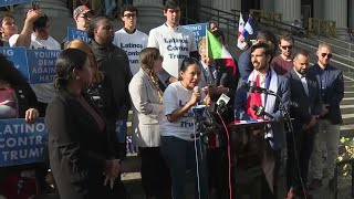 Jóvenes demócratas protestan contra comentarios ofensivos hacia puertorriqueños en Nueva York [upl. by Gipson715]