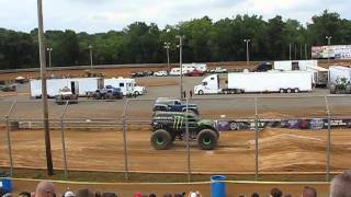 Grave Digger The Legend vs Monster Energy [upl. by Morra121]