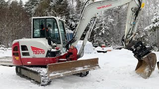 Köp Grävmaskin Takeuchi TB370 tiltrotator  3 skopor på Klaravik [upl. by Arebma]