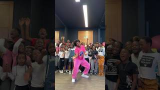 Iyanya  Kukere Dance video by Afronitaaa [upl. by Giuliana]