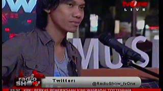 Sheila On 7  Hujan turun  Live RadioShow  20 januari 2012 [upl. by Jana346]