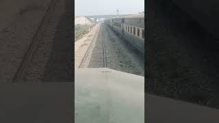 Live Shalimar Express Passing Goods Train shortvideo ytshorts youtubeshorts train [upl. by Gerg23]