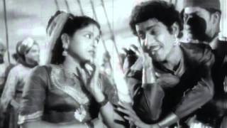 Thillana pattu padi  MGR T R Rajakumari  Puthumai Pithan  Tamil Classic Song [upl. by Fairfax]