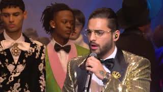 Maluma  Corazon y Felices los 4 en el Dolce amp Gabanna Fall Winter 20182019 Mens Fashion Show [upl. by Omle]