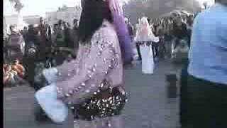 les danseurs de la place jemaa lefna trop trop fort [upl. by Nepil72]