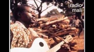 Ali Farka Toure Tchigi Fo [upl. by Jahdiel]