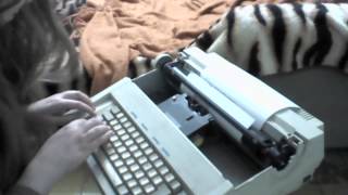 samsung electronic typewriter SQ1250 [upl. by Nyrehtak]