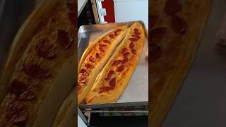 Kaşarlı Yumurtalı Sucuklu Pide💯😋aboneol youtubeshorts yemektarifleri keşfet short food [upl. by Scarrow]