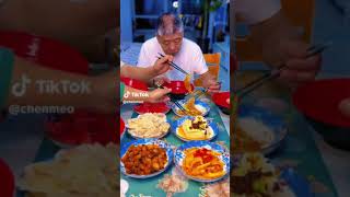 How to take lunch Dinner showshortfeed food foodvlog chenmeo viralvideo funnyvideo 33 [upl. by Manbahs]