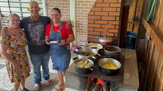 Almoço na chácara no fogão a lenha Com inhame 🍠e Milho verde Refogado… [upl. by Suilmann]