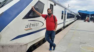 SVDK VANDE BHARAT  EXECUTIVE VS NORMAL CHAIRCAR  FOOD REVIEW  PUNEET BHARGAVA [upl. by Oijile]